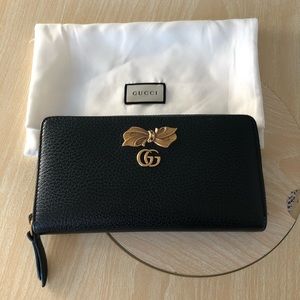 Gucci leather wallet